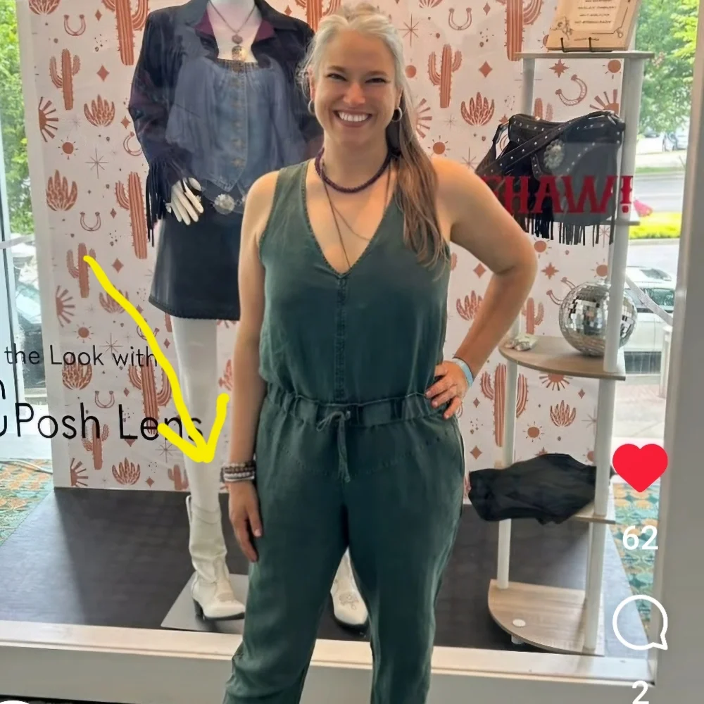 My PFFs Wearing Jewelry That I Sell At PoshFest - Picture 3 of 16